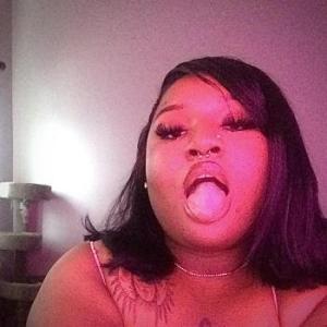 MiaPinkThroatxxx