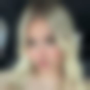 blondiegirl321