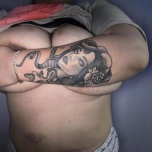 curvykinkycrazy710