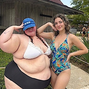 RoundLaura