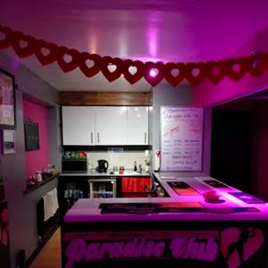 New Paradise Club