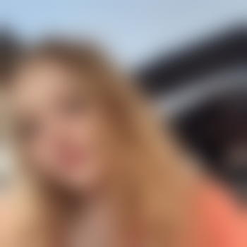 urnewqueenolive22
