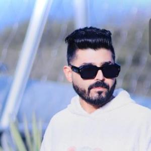 Farzad-3699
