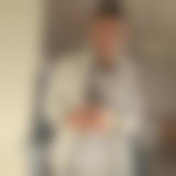 GeorgeWithMagicHands