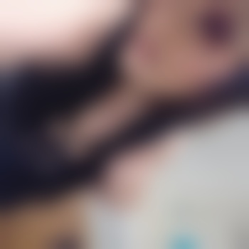 Cheekx-4878