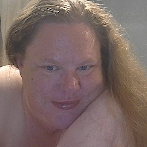 AliceinDen