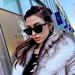 Abby-8681926