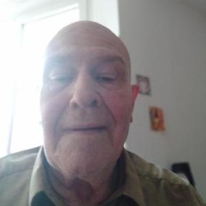 gaylHenry