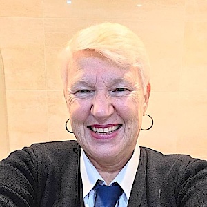 jonina832