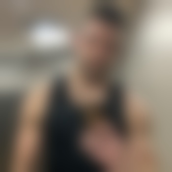 Kinkyguuynextdoor