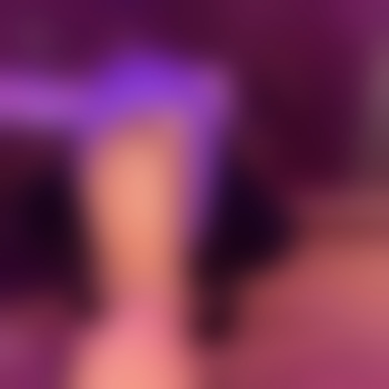 CurvyGoddessCeline