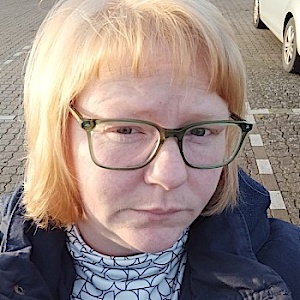 Lise345808