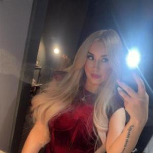 TracyTrixxDOM