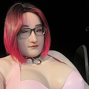 LatexDolly32