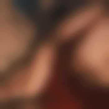 hornycurvygirl