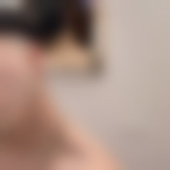 elslave241635