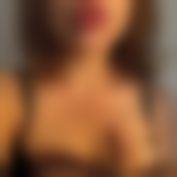 Bare_Belle