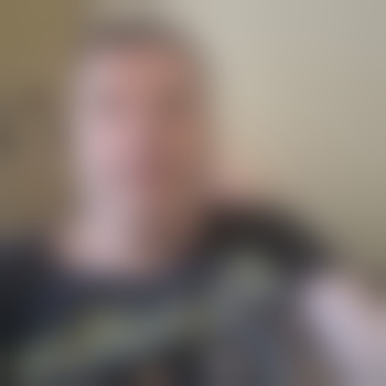 Male_sub_Ian