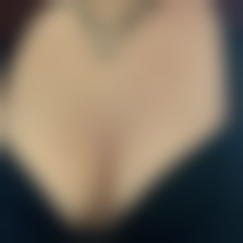 CurvaceousCara