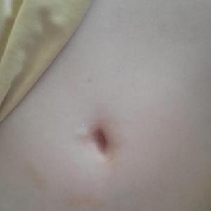 Navel_Slave
