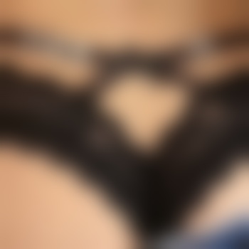 FoxyMilf698010