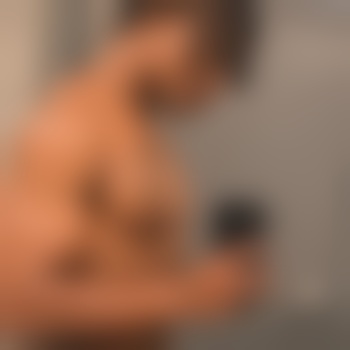 si77