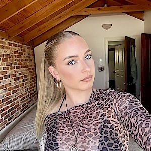 JulieJulie22