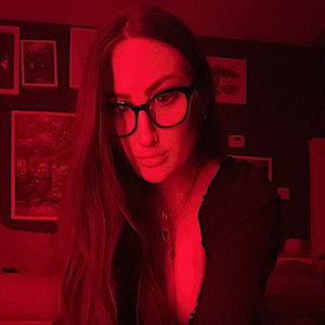 Chloe3005