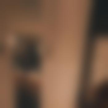 MakeMeFeelPink