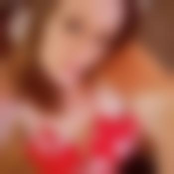 rosekisses83