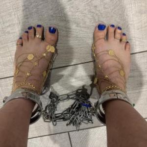 thefootslut
