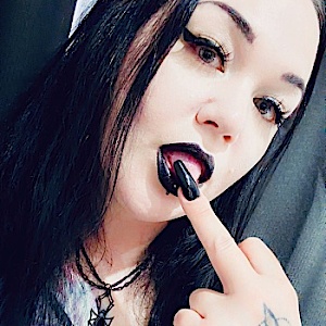 BrattyInBlack