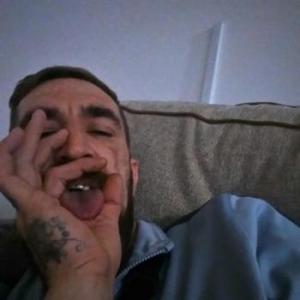 toungefukholes