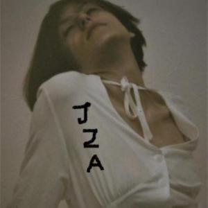 iza23