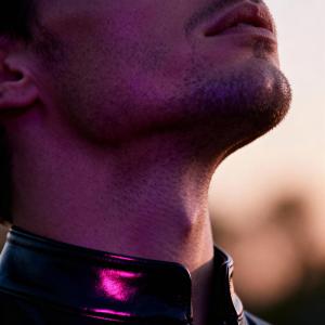 Submissive Men’s Lounge