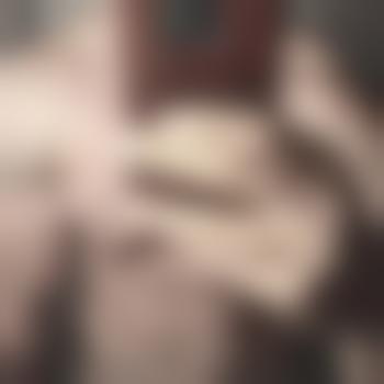 hugehole