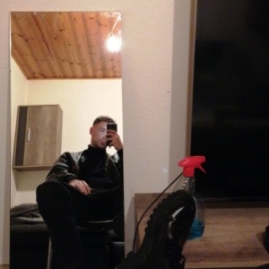 handsome_dom