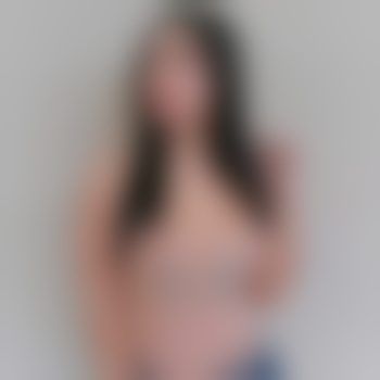 laura23567