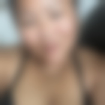 curvyasian333